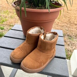 Cat and Jack Cozy Tan Suede Ankle Boots